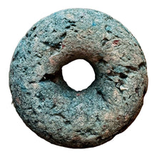 Load image into Gallery viewer, Duck & Spirulina Donut