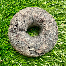 Load image into Gallery viewer, Duck &amp; Spirulina Donut
